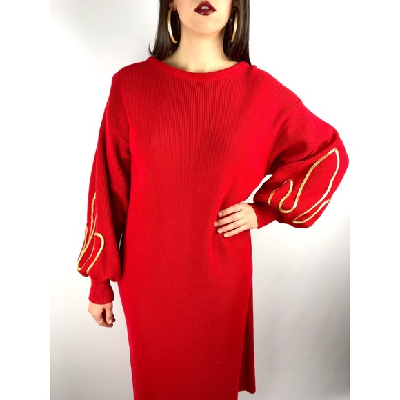 ❌SOLD❌ 90’s belled sleeve red knit sweater dress - Picture 2 of 8